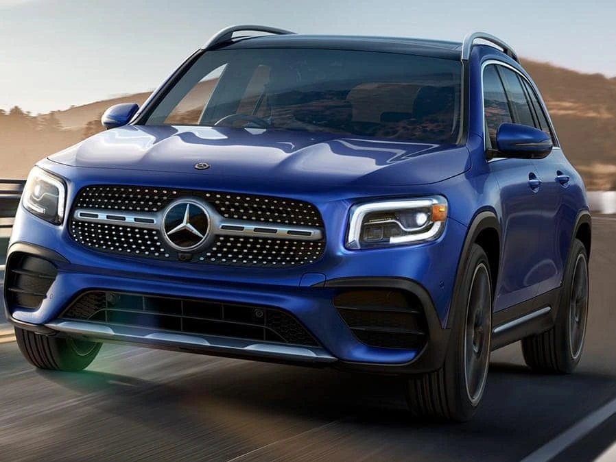 Why You Should Choose A Mercedes Or Porsche To Lease