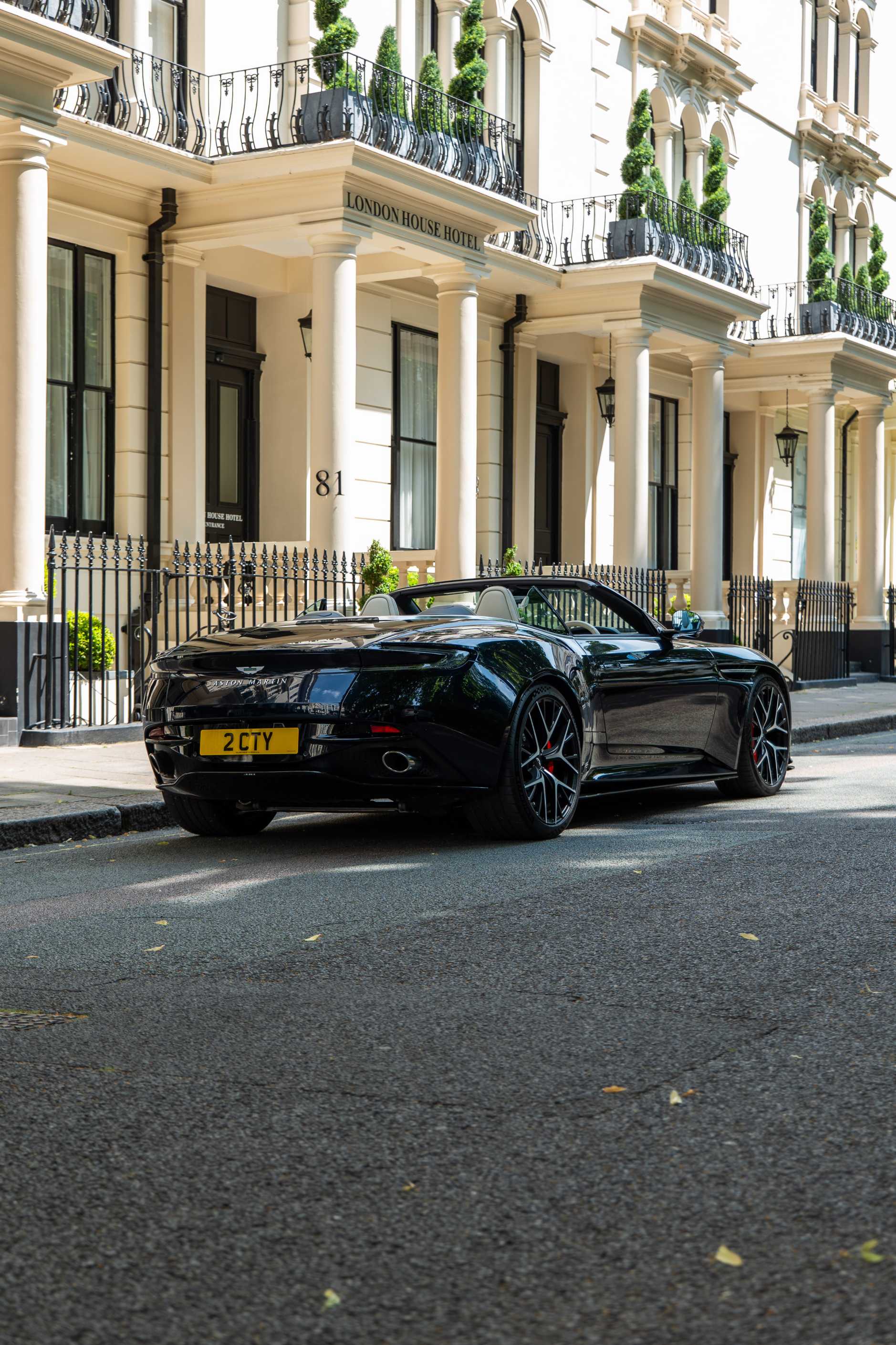 How to Choose the Right Sports Car for Your Rental Needs?